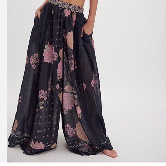 Free People Other - NWT Free People Hey Lover printed sleep/lounge pants sz large